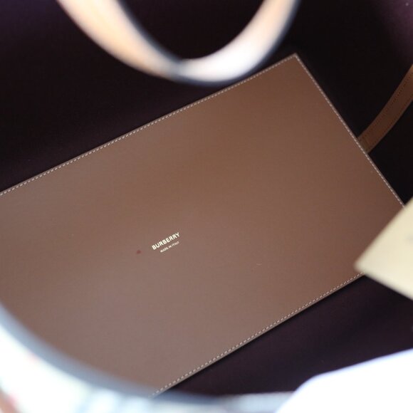 Large London Tote Bag - Burberry - Picture 5 of 11